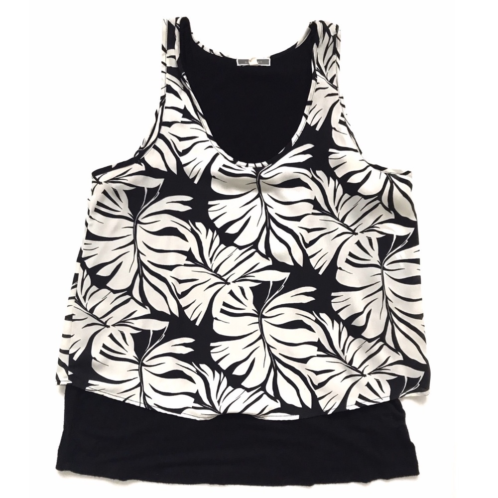 2/$10 Black & White Sleeveless Floral Tank Small